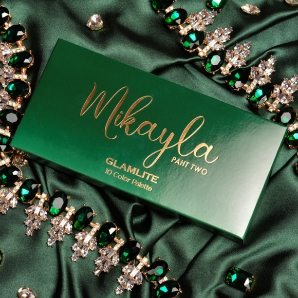 Mikayla x Glamlite Part 2 | 10 Color Palette | Glamlite Cosmetics | Brand New - Picture 15 of 17